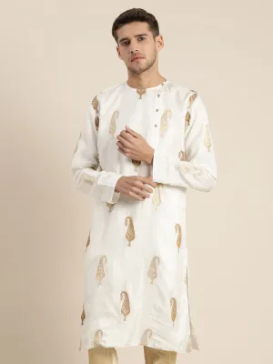 SHRESTHA BY VASTRAMAY Men's White Golden Weaved Silk Blend Kurta