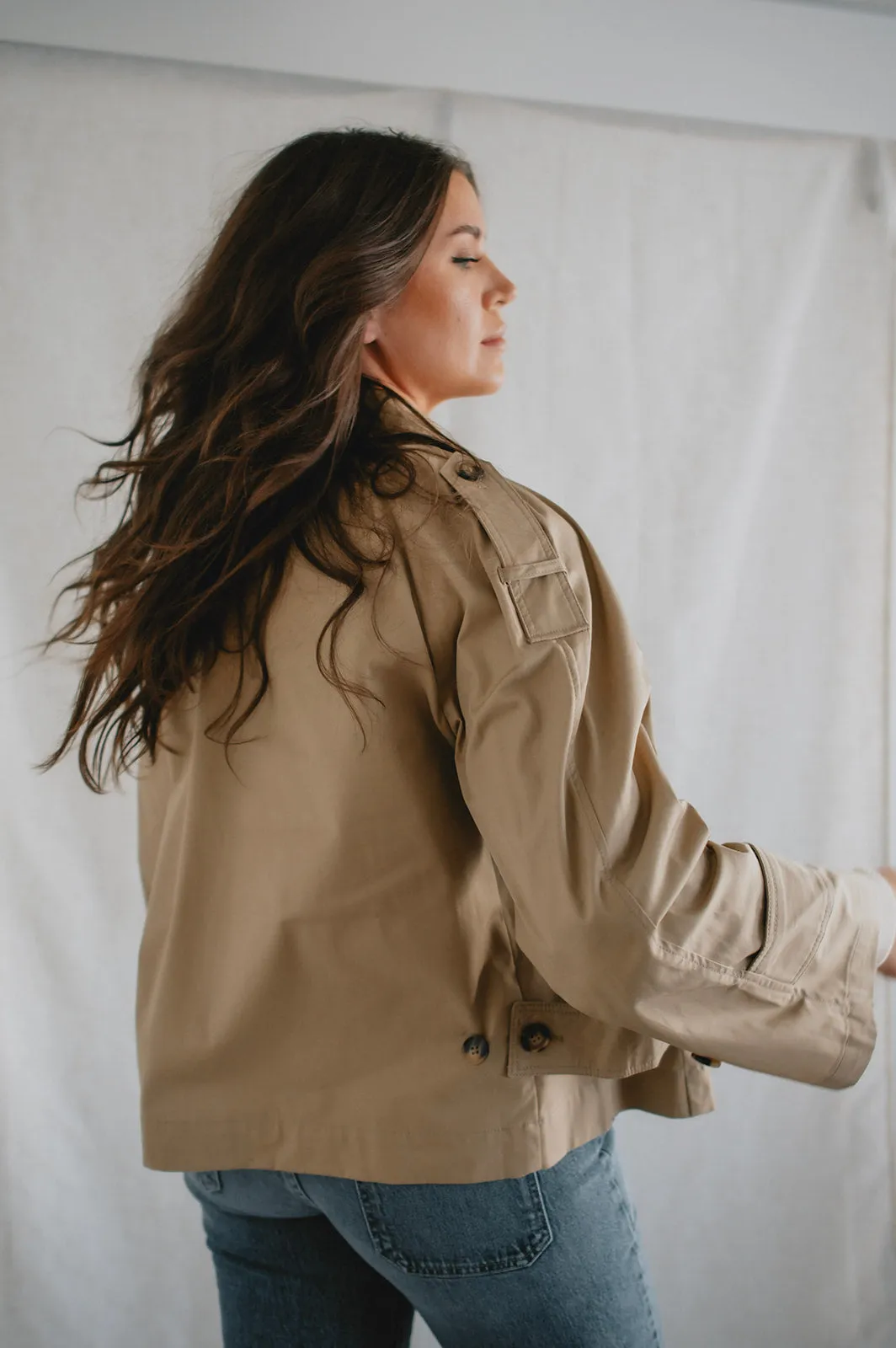 The Short Cotton Trench Coat