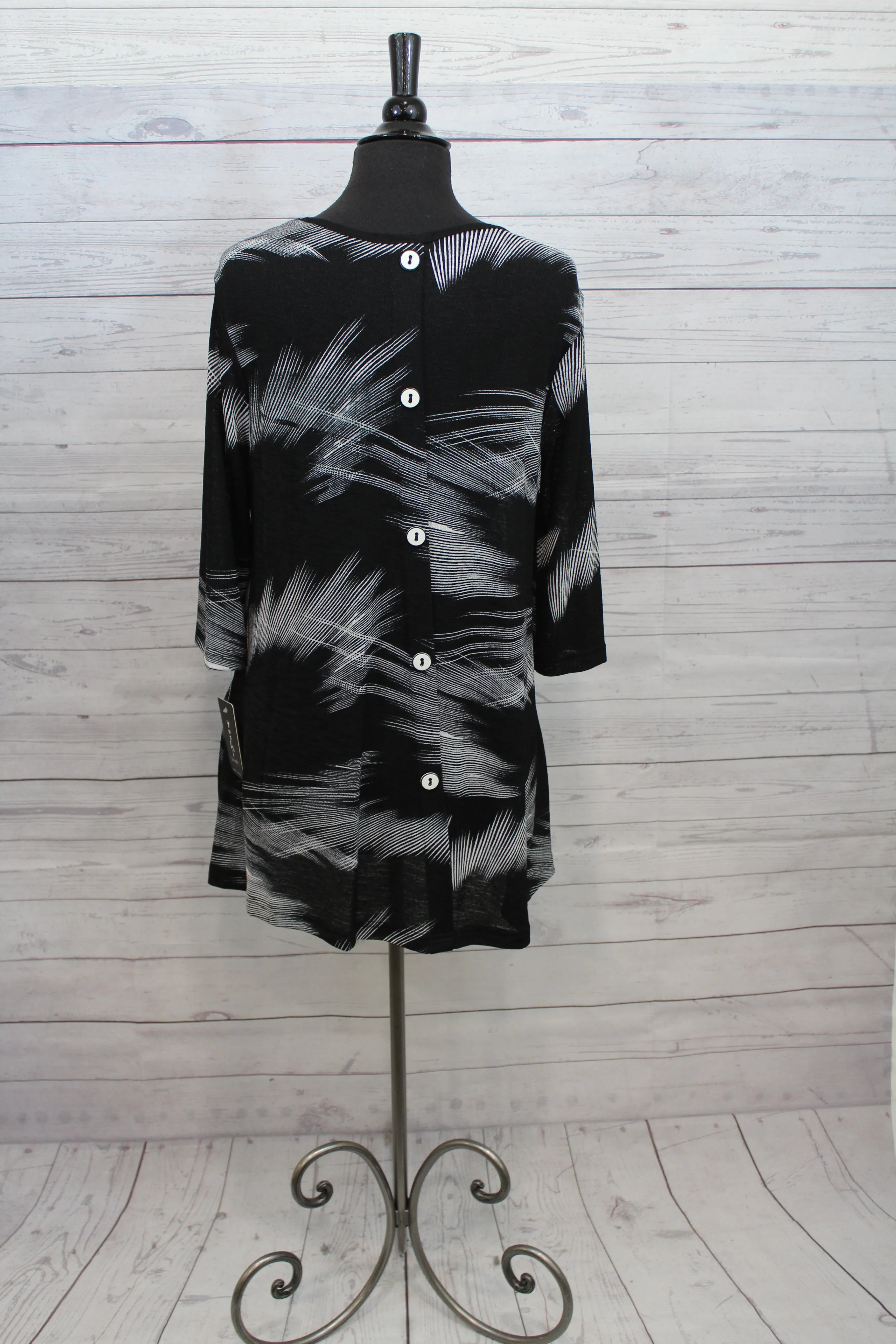 Yushi Clothing - Button Back Tunic FINAL SALE ITEM